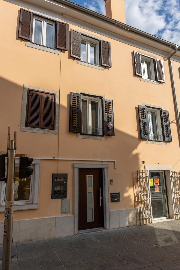 Apartments Porta Maggiore Koper Exterior photo